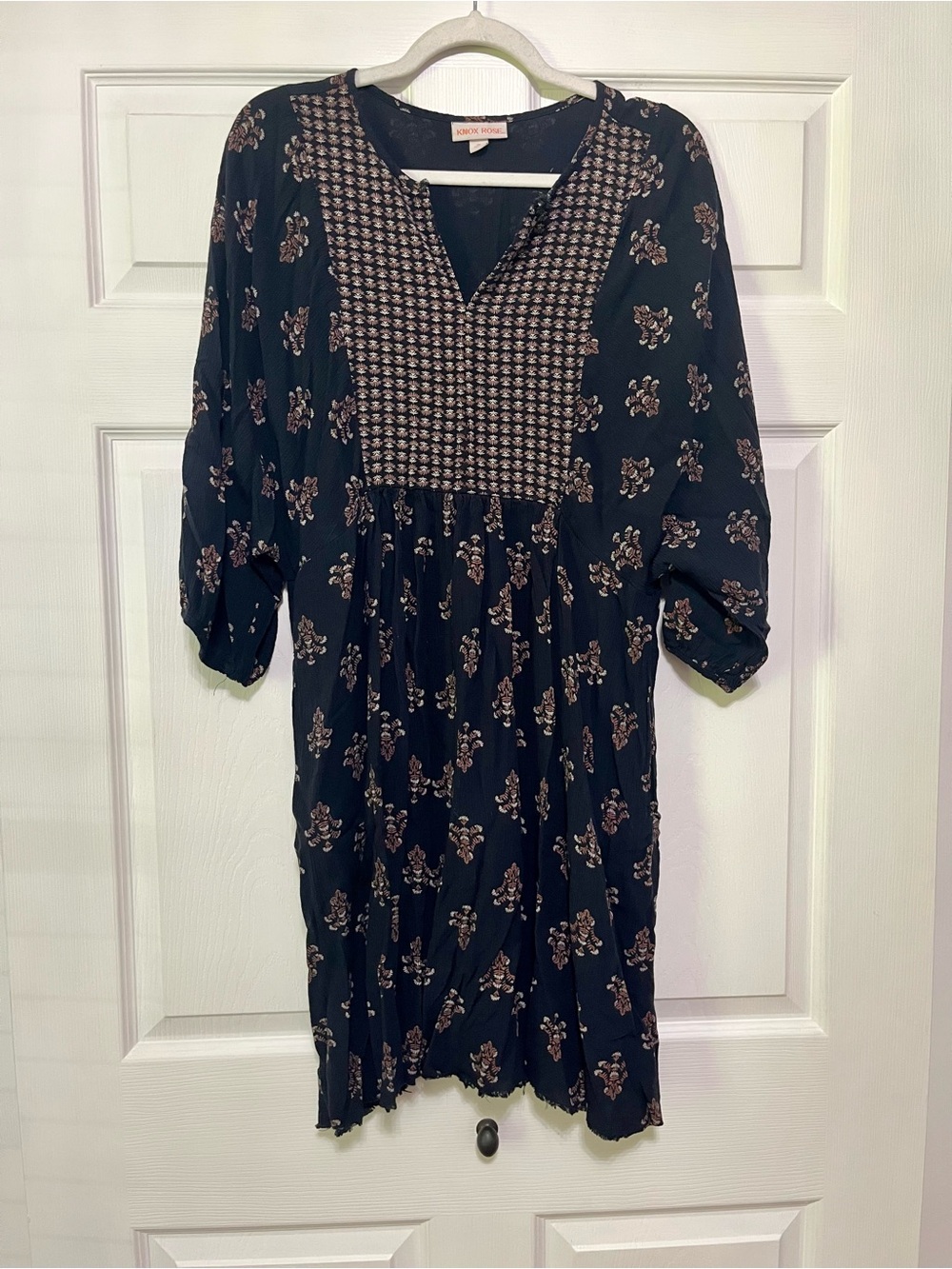 Knox Rose Bohemian Black Midi Dress with Taupe Floral Print Size Medium